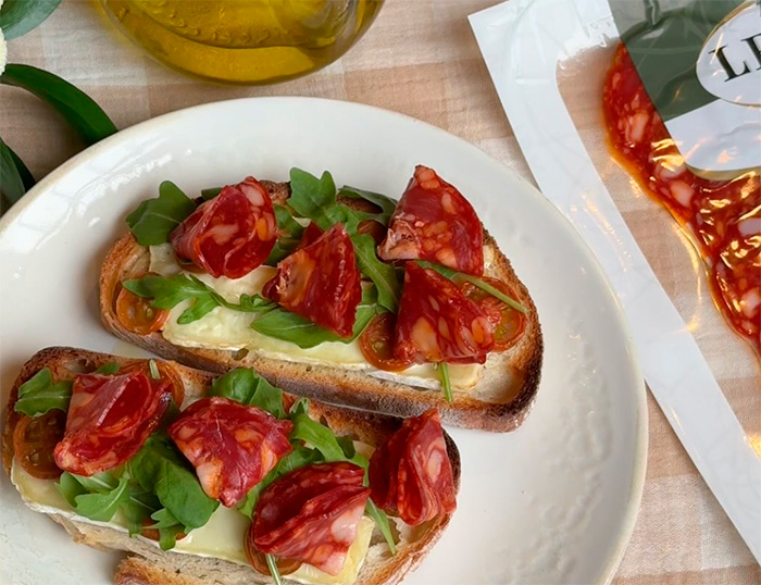 Desayuno con Legado Ibérico chorizo